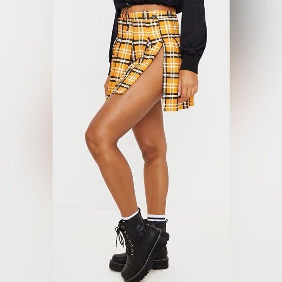 Chic NWT Pleated Yellow Check Tennis Side Split Skirt by PrettyLittleThing - Picture 3 of 6